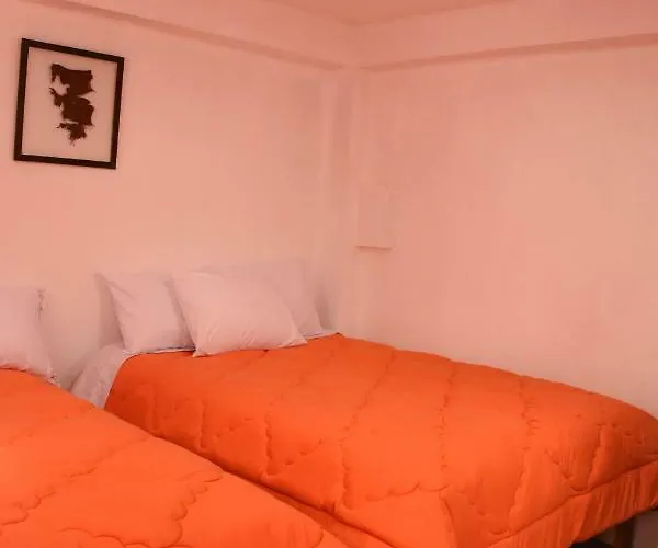Hotel Ediko's House *